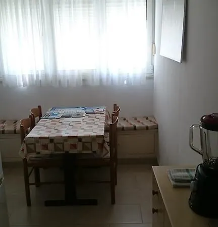 Edith Apartament *